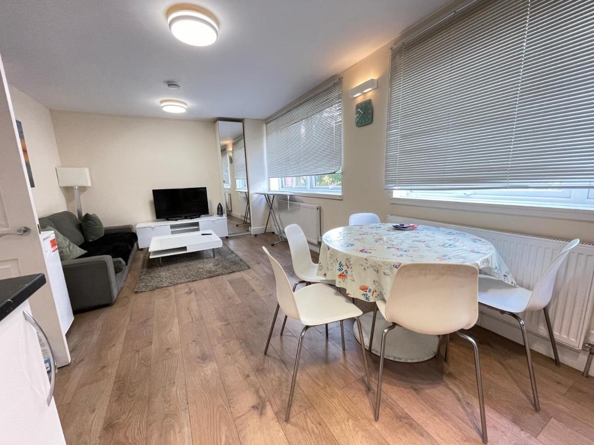 דירות סלאו Westminster House מראה חיצוני תמונה